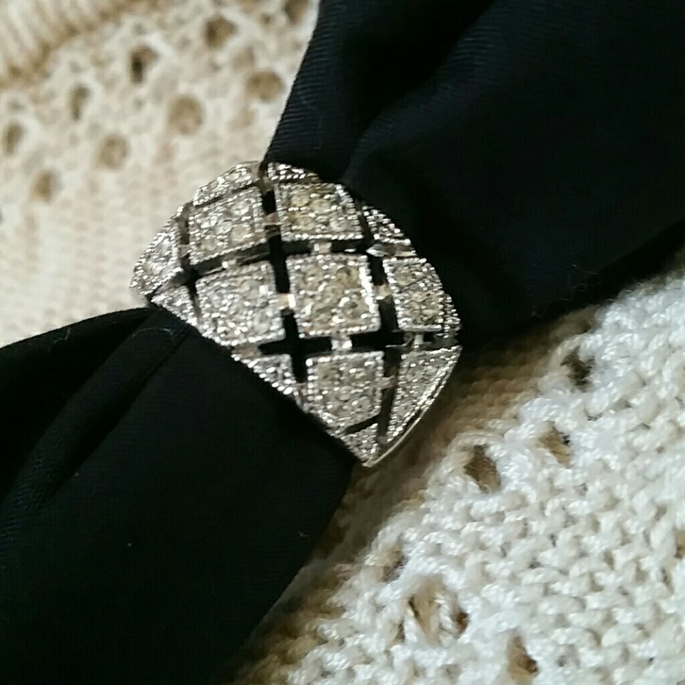 Silver Tone & Rhinestone Costume Jewelry Ring